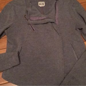 Women’s Converse Top
